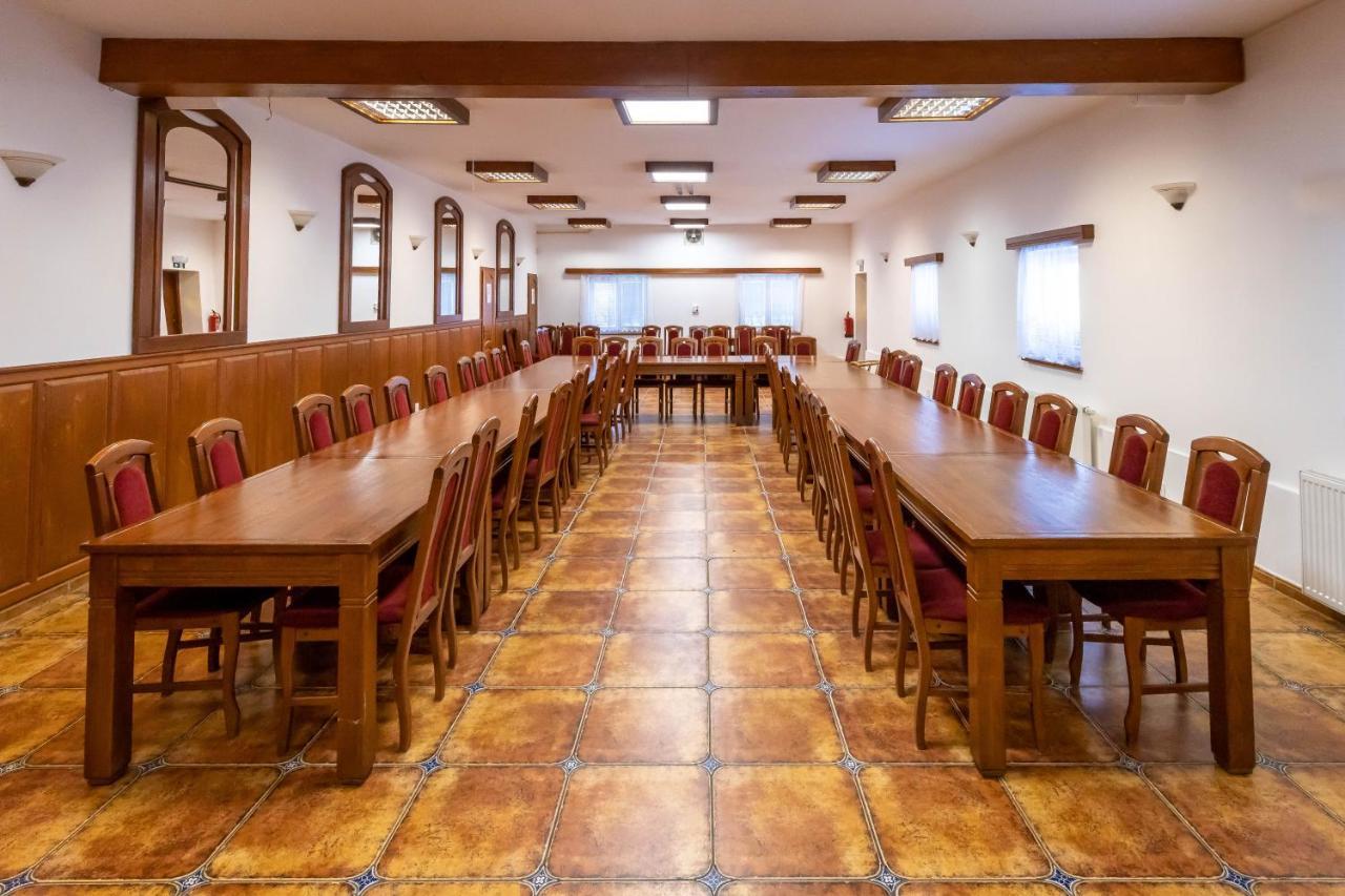 Horsky Hotel Rajska Bouda Malenovice  Экстерьер фото