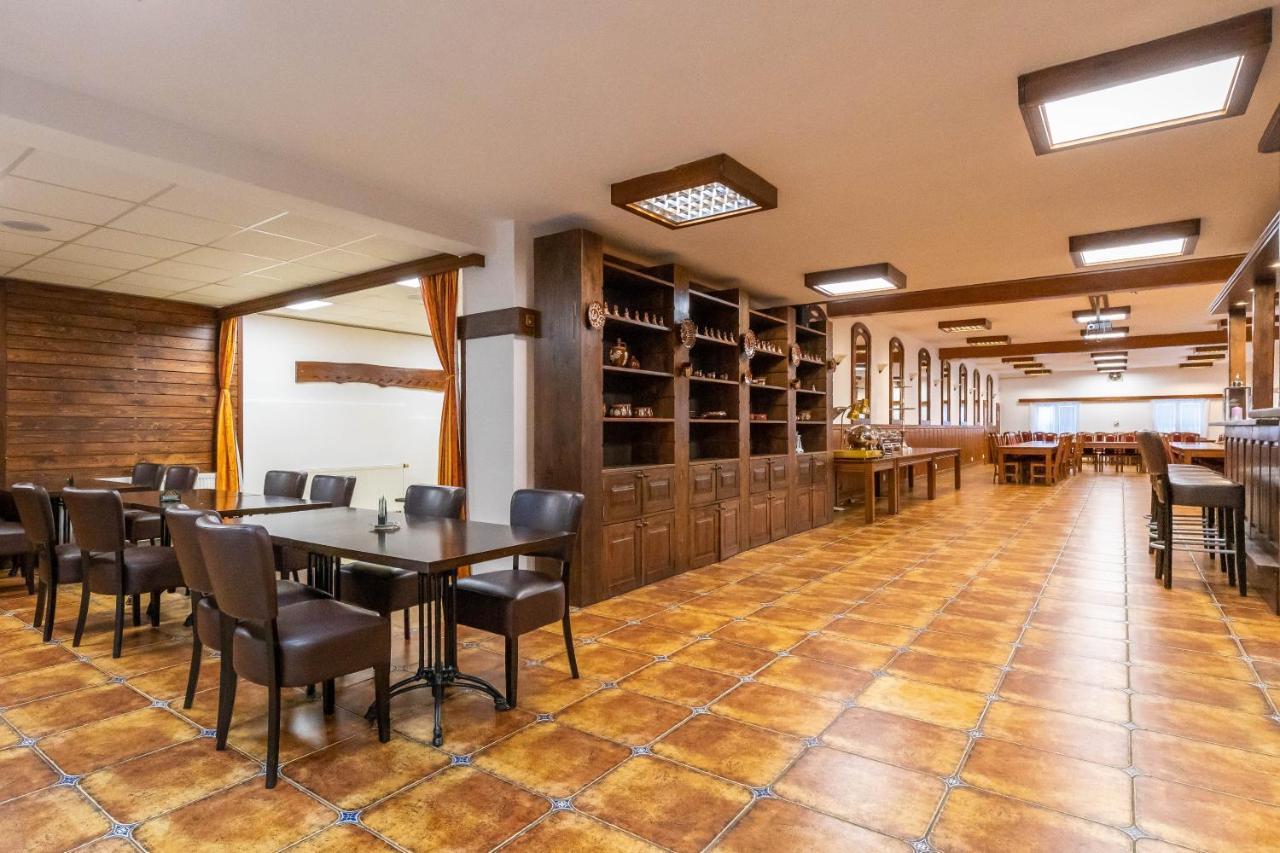Horsky Hotel Rajska Bouda Malenovice  Экстерьер фото